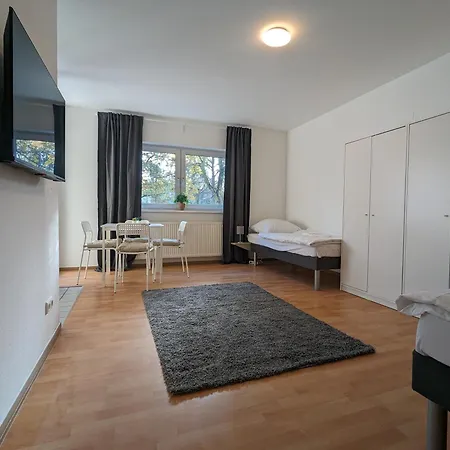 Aparts 2-zimmer Mit Balkon In * Ludwigsfelde