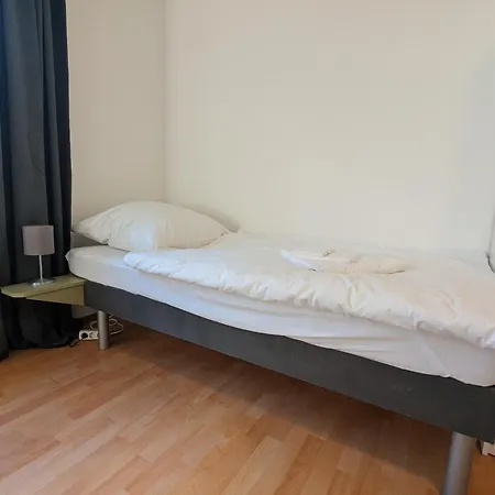 Apartment Aparts 2-zimmer Mit Balkon In Ludwigsfelde